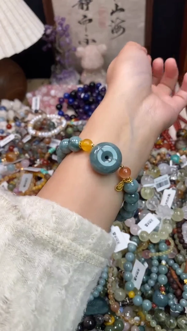 未镶嵌翡翠手饰168