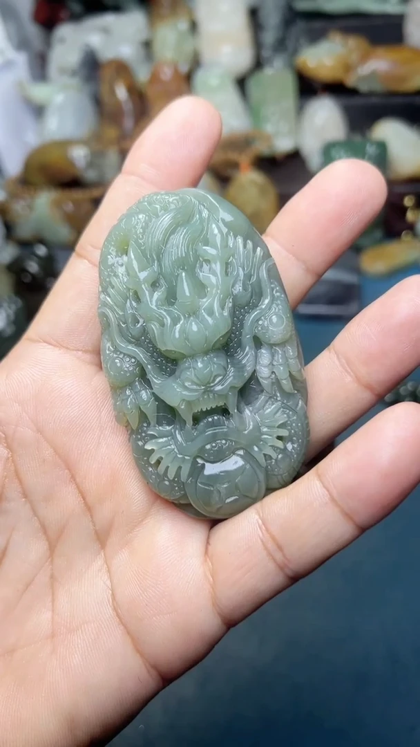 未镶嵌和田玉把件-