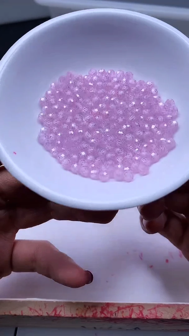 未镶嵌天然锆石散珠B2101粉锆石切面4mm50个14.8元