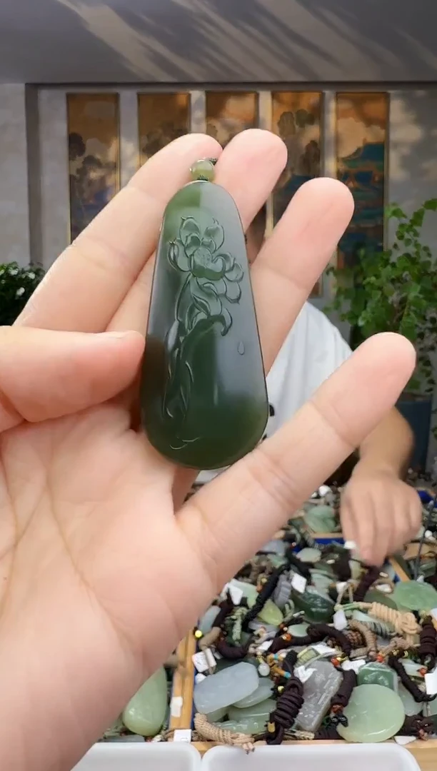 未镶嵌和田玉挂件拍一发一