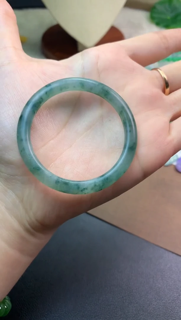 未镶嵌定制翡翠毛货