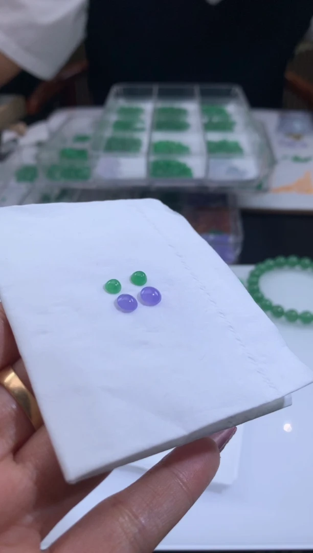 未镶嵌定制翡翠金****部翡翠