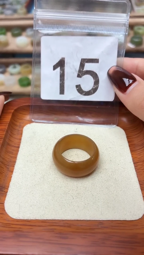 未镶嵌戒圈和田玉18号