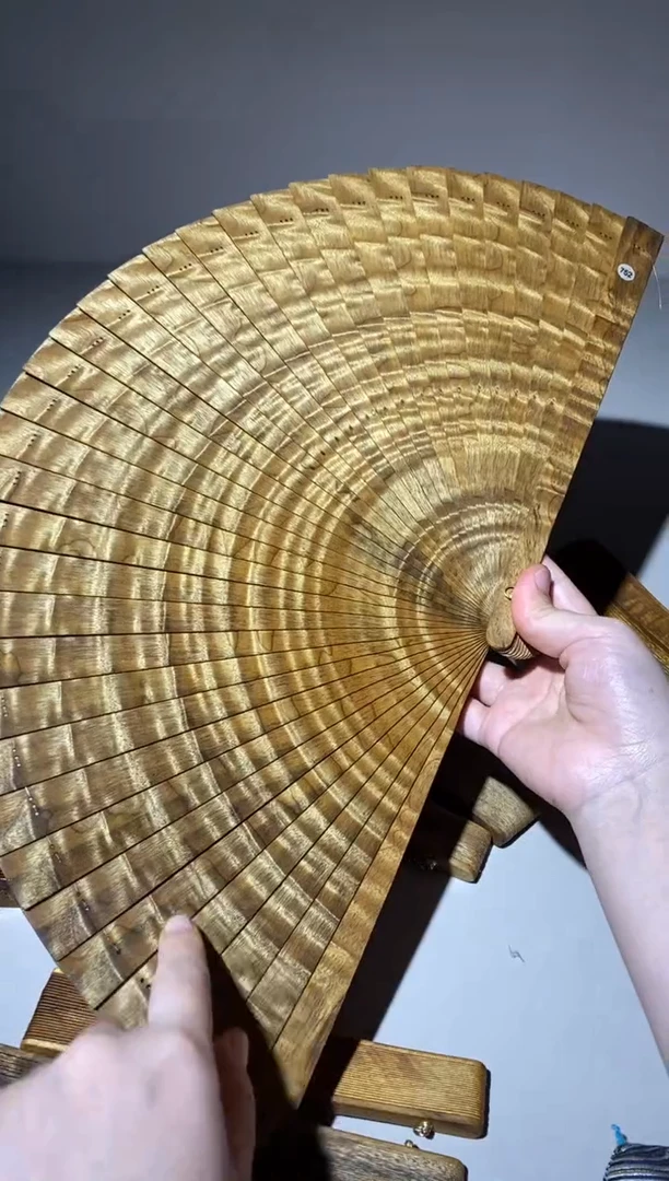 金丝楠(****)26cm金丝楠木小叶桢楠扇752