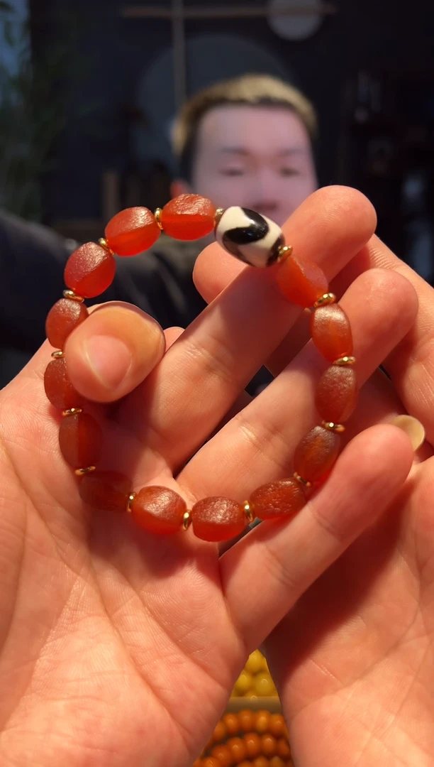 【闪购商品】玛瑙/玉髓手串未镶嵌串