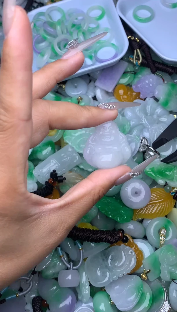翡翠未镶嵌颈饰天然缅甸翡翠吊坠