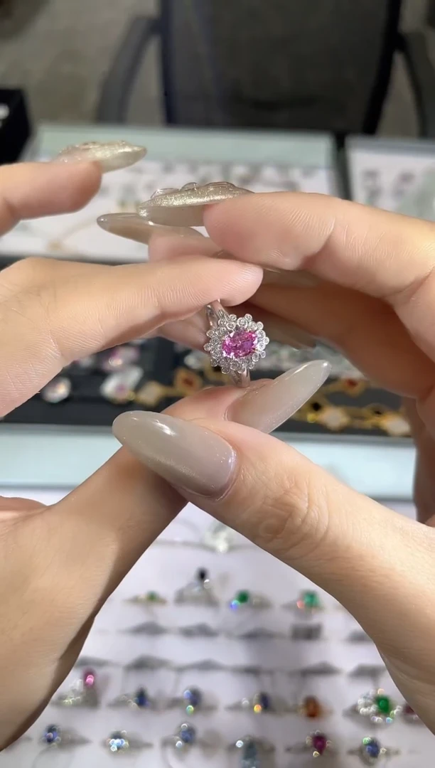 戒指蓝宝石18K金镶嵌YB