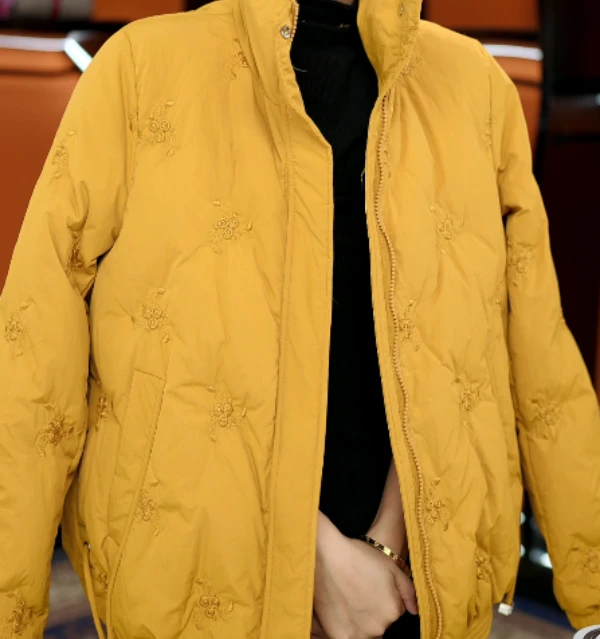 2025杭州原版正品保暖气质减龄修身羽绒服E-4599