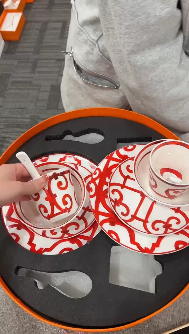 【闪购商品】杯H586--------------