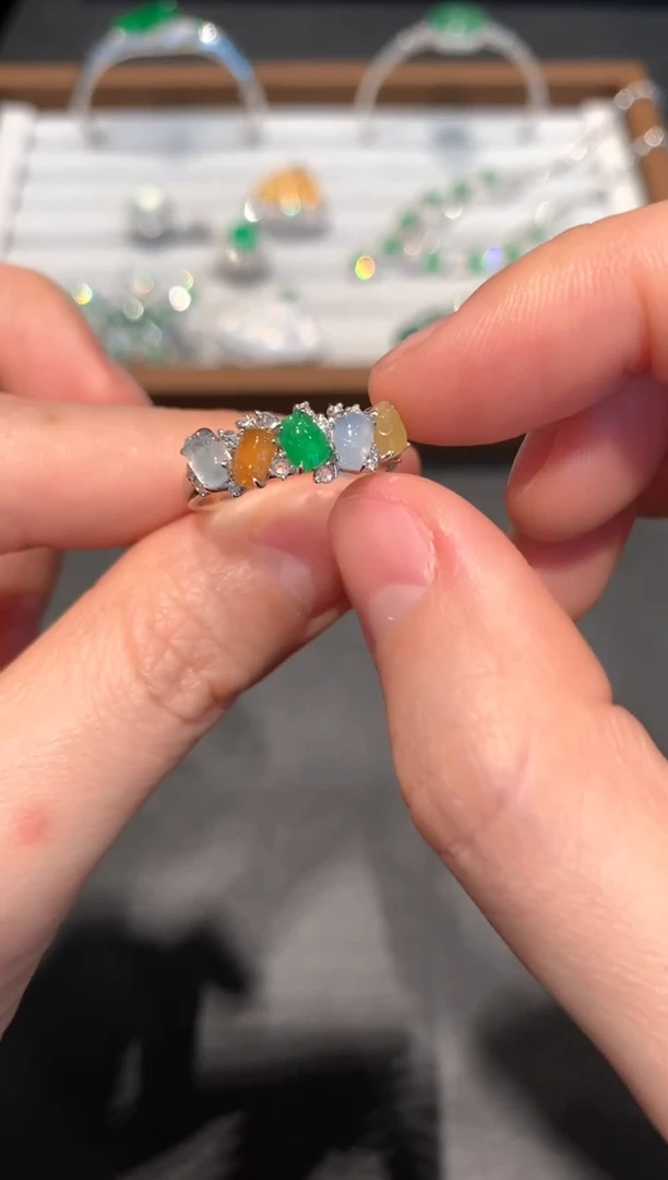 【闪购商品】翡翠戒指18K金镶嵌5380