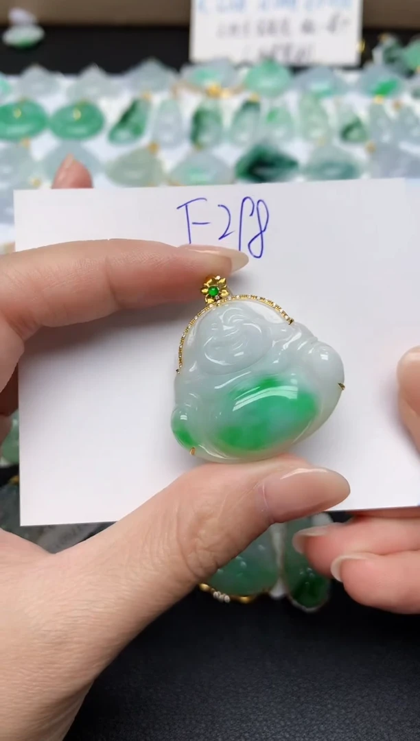 颈饰18K金镶嵌翡翠天然缅甸A货翡翠百元以上9元证书费自理