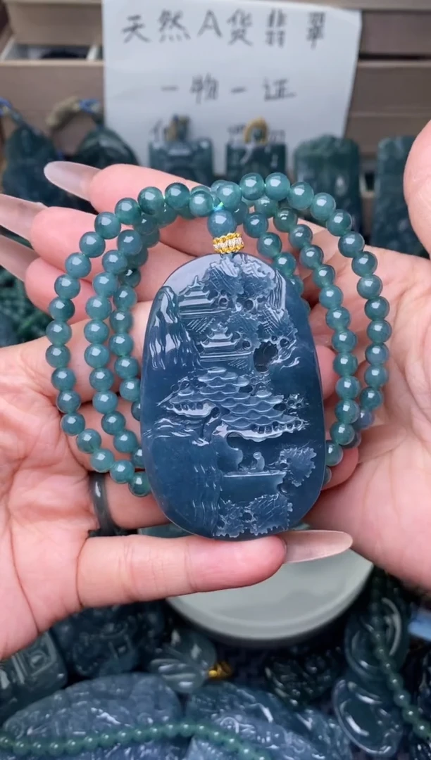 翡翠未镶嵌颈饰