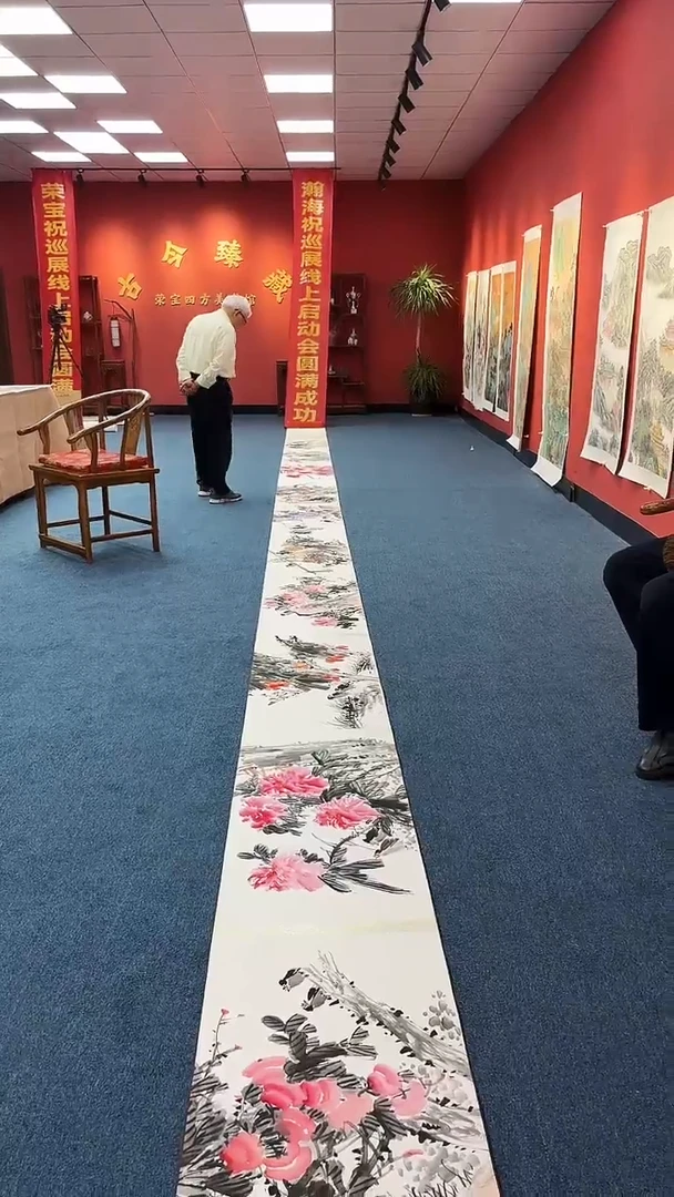 国画李春现花鸟长卷