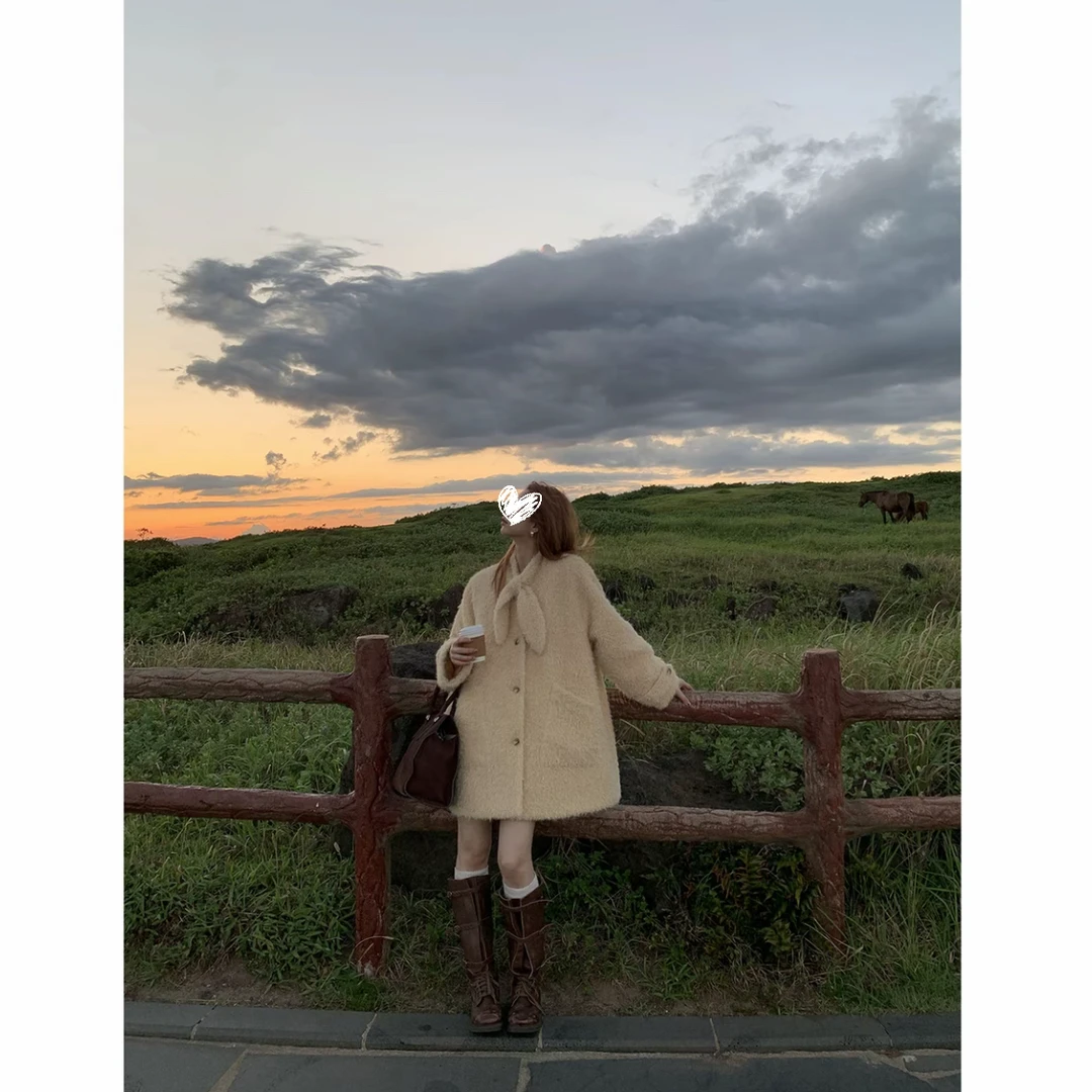 2025秋冬新款韩系温柔甜美休闲风宽松毛呢外套女D896