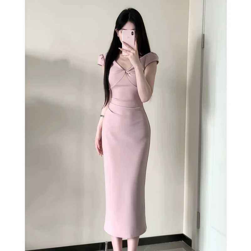 法式复古纯色纽结V领设计感连衣裙女夏季新款修身气质包臀裙长裙