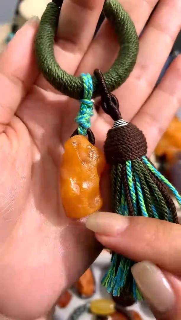 【闪购商品】蜜蜡裸石未镶嵌似玉