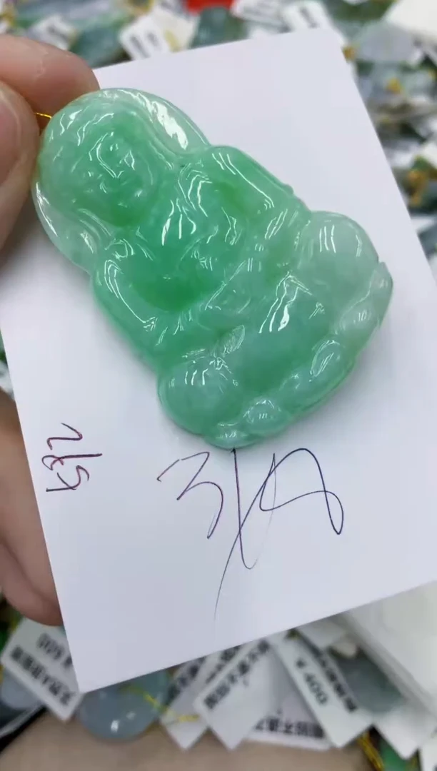 颈饰未镶嵌翡翠11111111111