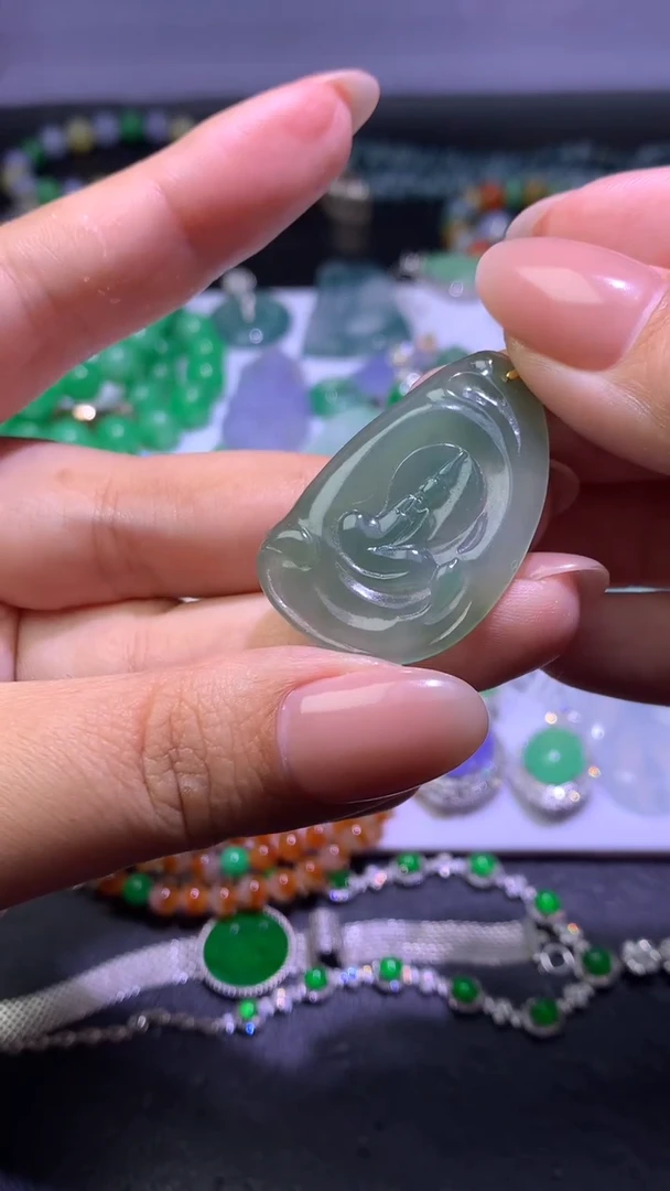 未镶嵌定制翡翠毛货