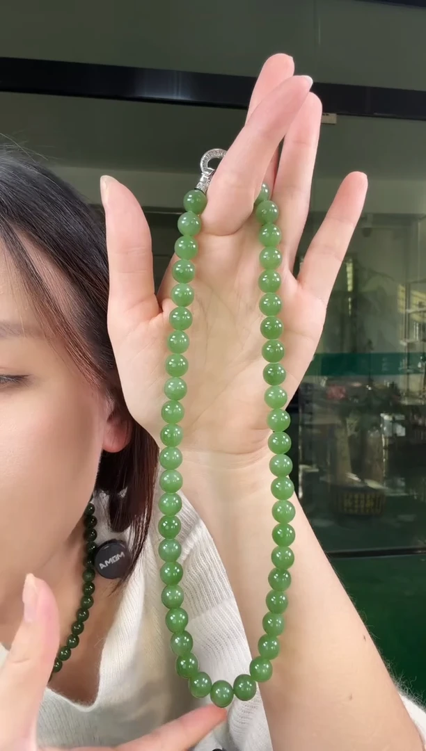 项链未镶嵌和田玉（碧玉）10mm冰阳绿项链(无黑点）