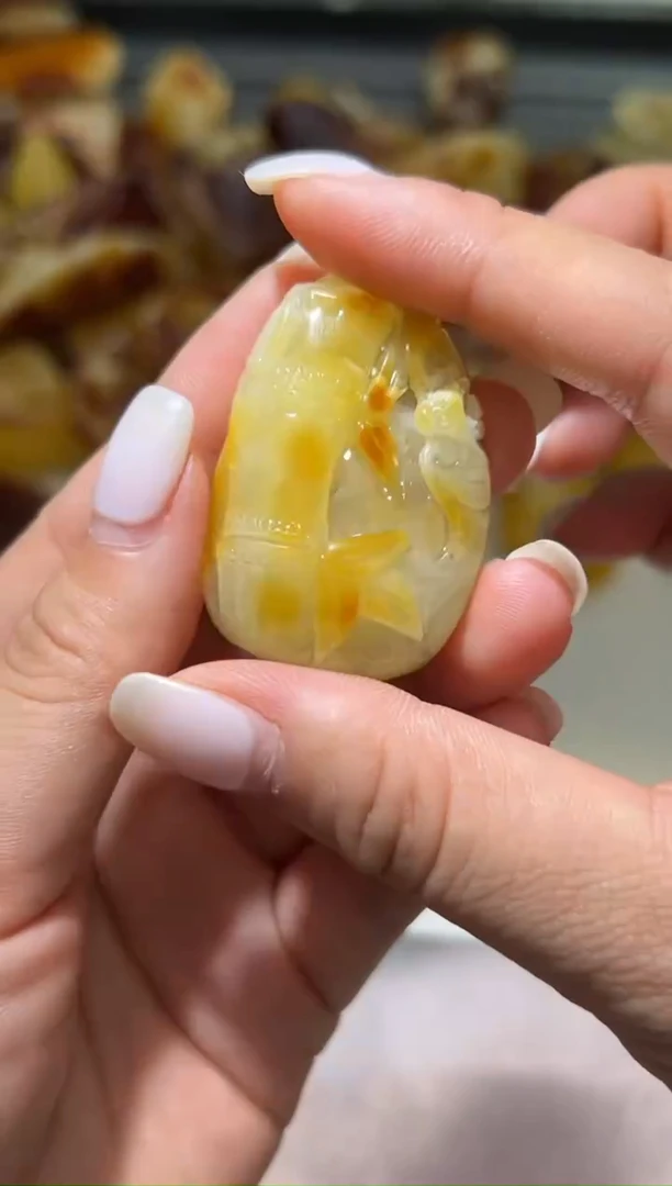 裸石琥珀未镶嵌琥珀蜜蜡吊坠