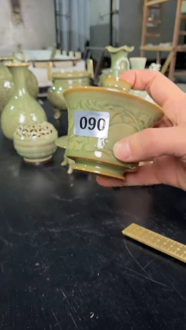 耀州窑仰山马蹄盖碗090