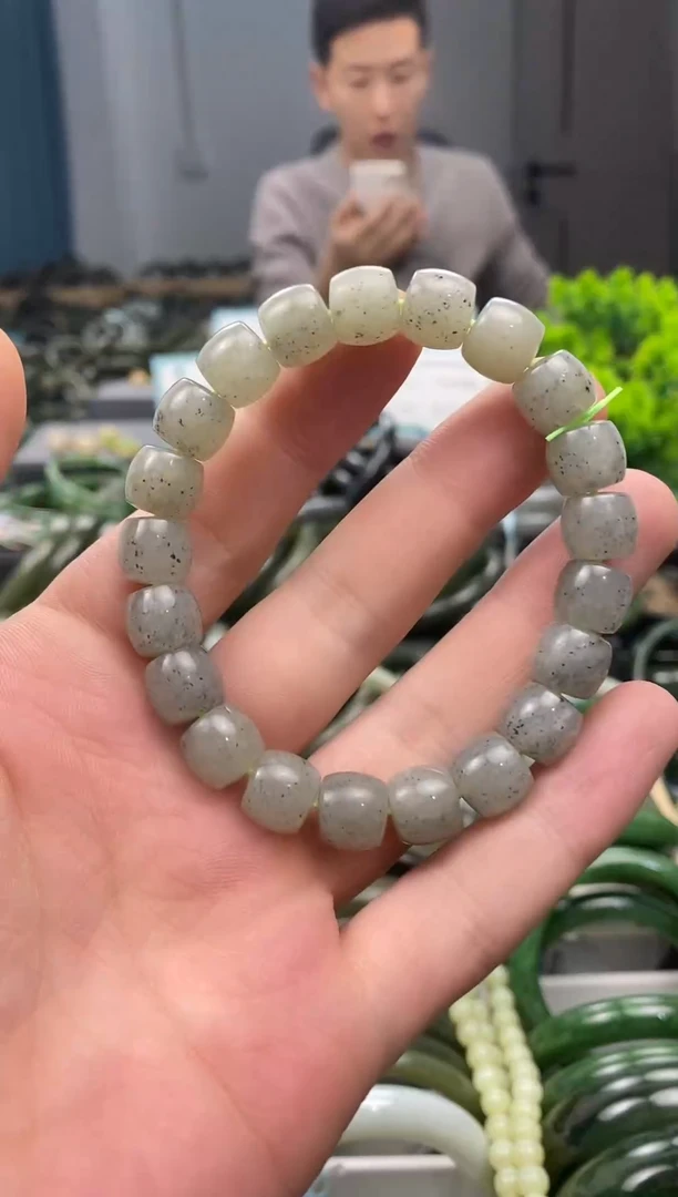 未镶嵌手镯和田玉10mm