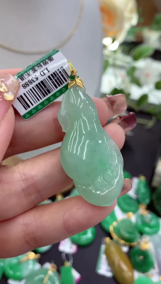 【闪购商品】翡翠吊坠(不含链)18K金镶嵌挂件