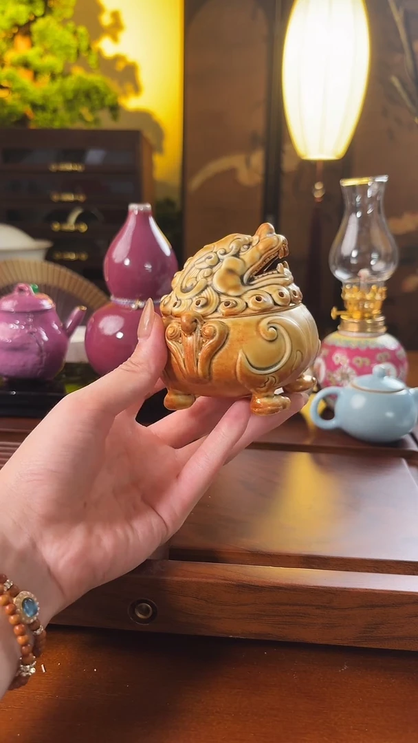 金貔香炉  CD897