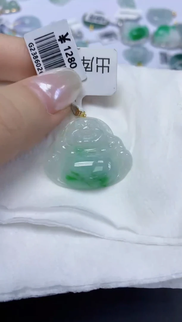 翡翠18K金镶嵌颈饰天然缅甸翡翠A货