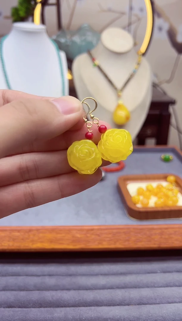 【闪购商品】蜜蜡耳饰14K金镶嵌E246````````
