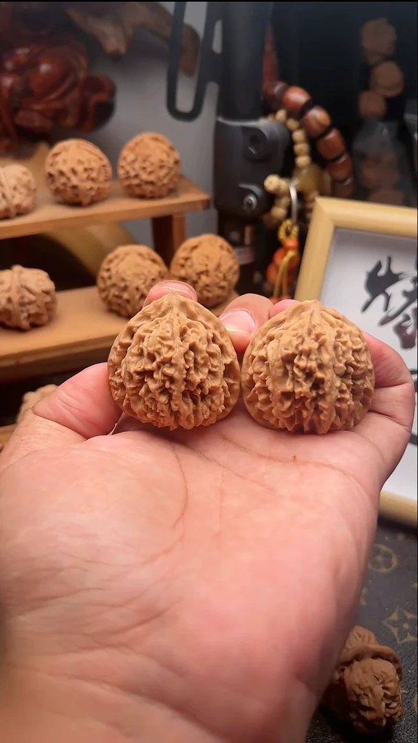 吊坠文玩核桃野生粗筋45