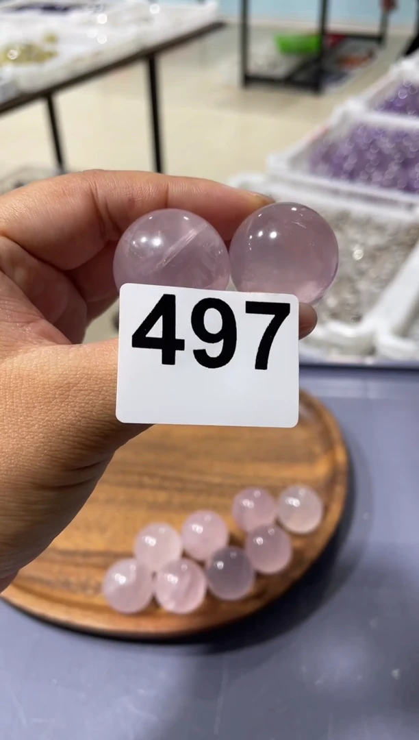 未镶嵌珠宝半成品水晶两颗为一单   497