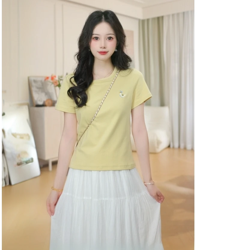 2025茵曼夏季时尚纯色小鸭LOGOT恤休闲百搭圆领短袖上衣