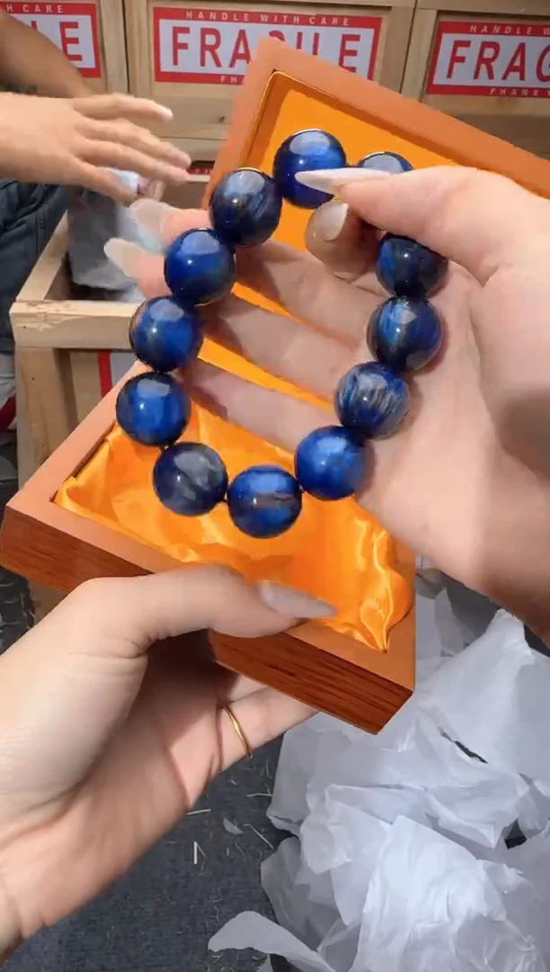 精美手串（无礼盒）