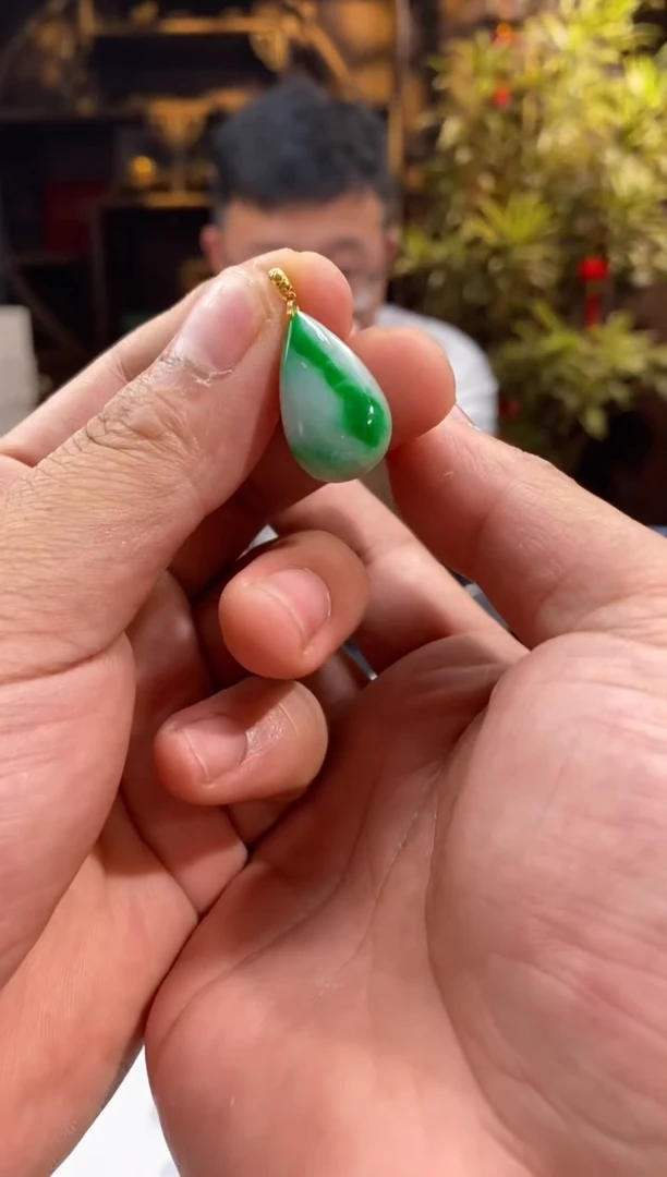 翡翠裸石未镶嵌l**udk702天然缅甸翡翠A货