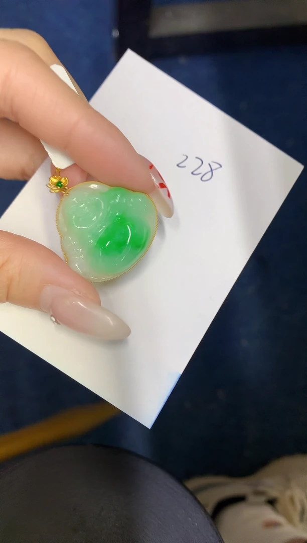 【闪购商品】翡翠颈饰18K金镶嵌00000000000