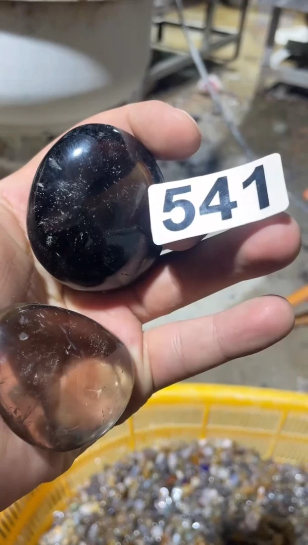 未镶嵌水晶大型摆件（非配饰）茶水晶手握541 多样性发其一