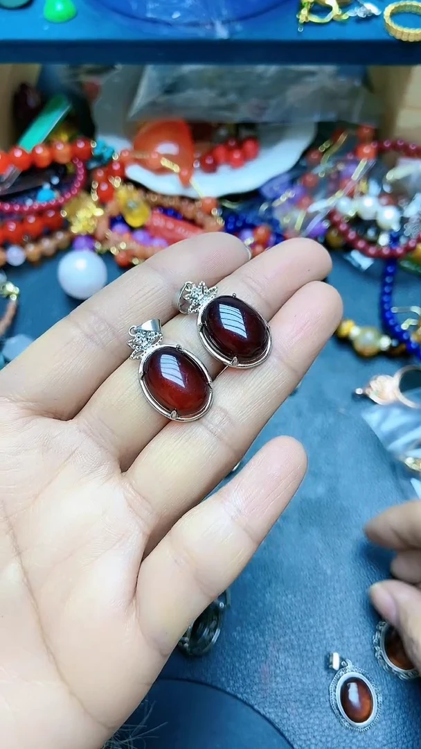 【闪购商品】琥珀颈饰未镶嵌A64GSGSGD