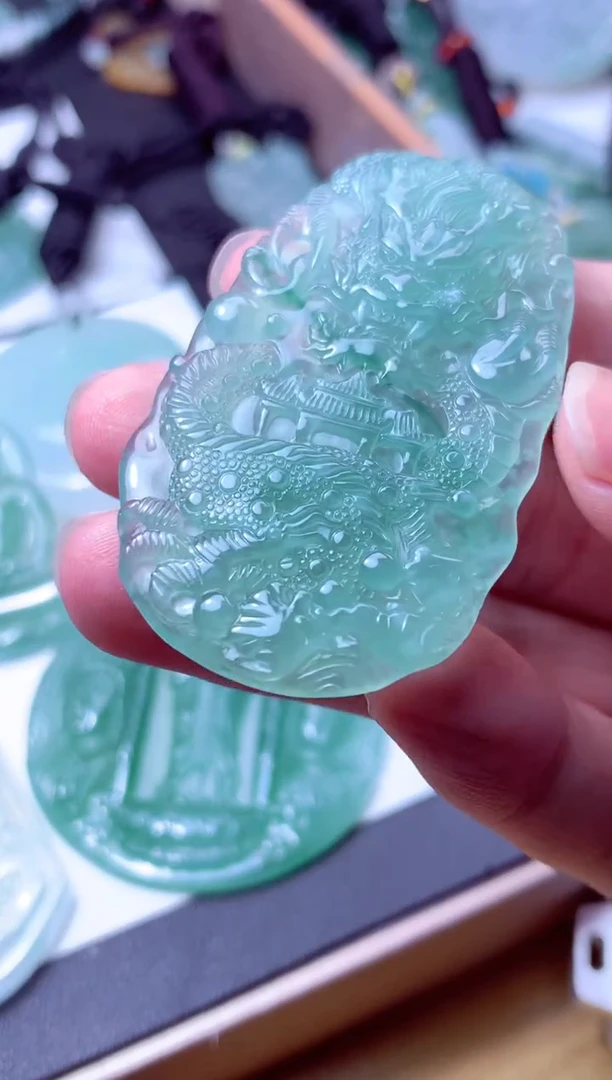 颈饰未镶嵌翡翠天然A货翡翠
