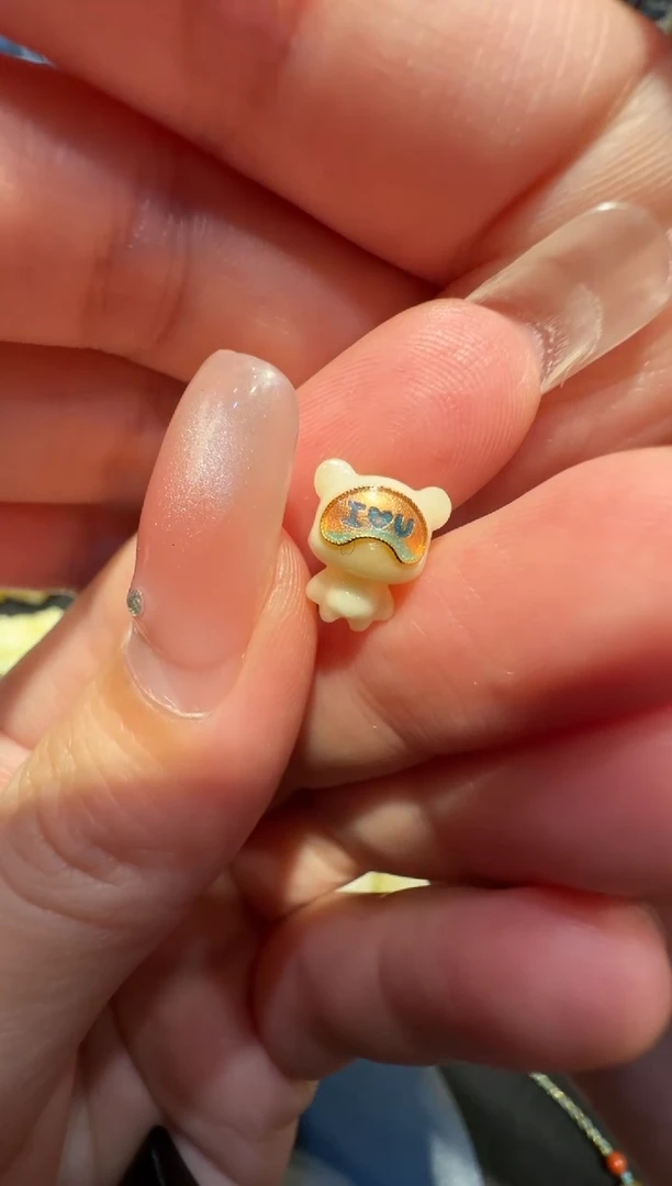 琥珀未镶嵌珠宝奇石告白小熊