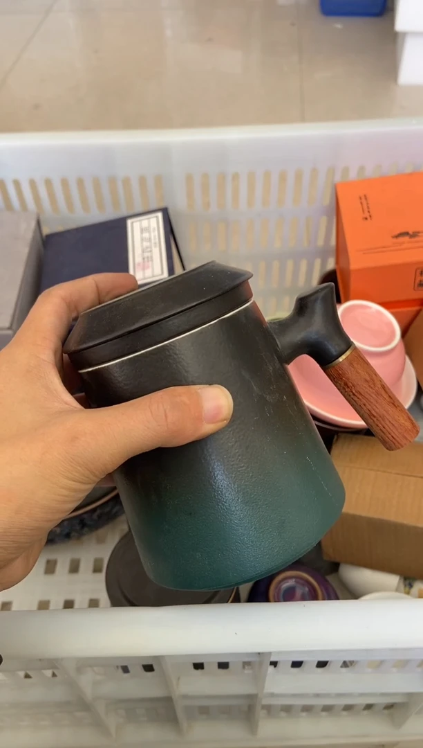杯无运费险有瑕疵的摄影的产品有使用过的痕迹有点脏介意勿拍