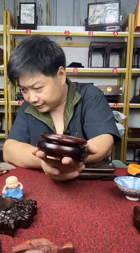 木红酸枝圆底座9CM