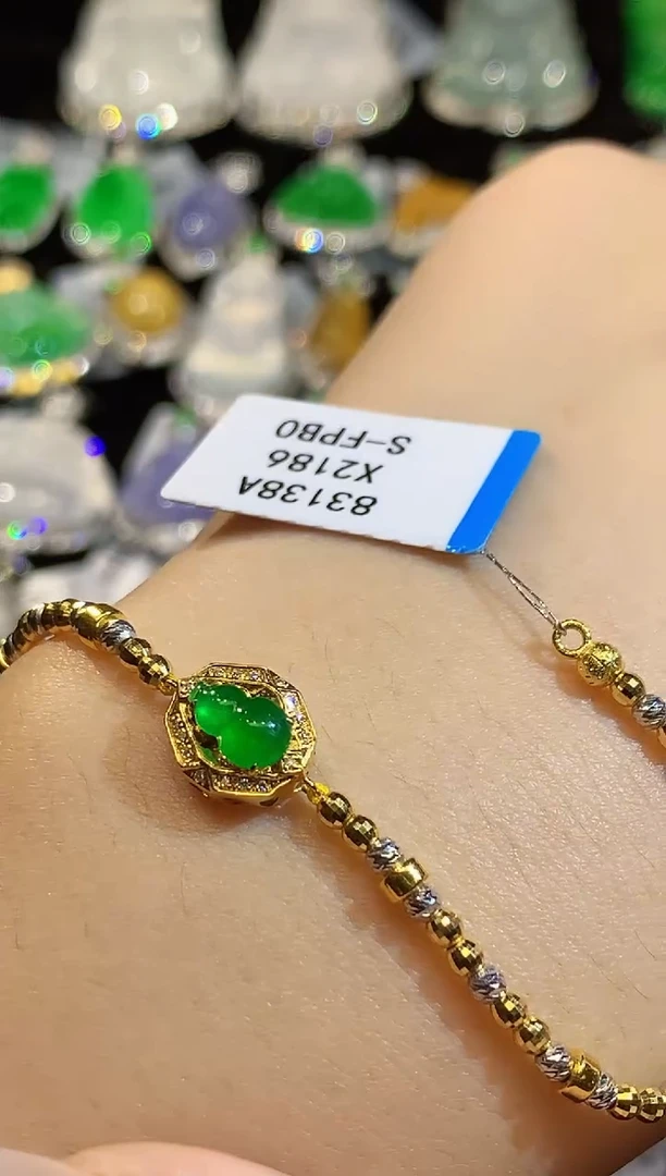 18K金镶嵌手链翡翠多样性发其一