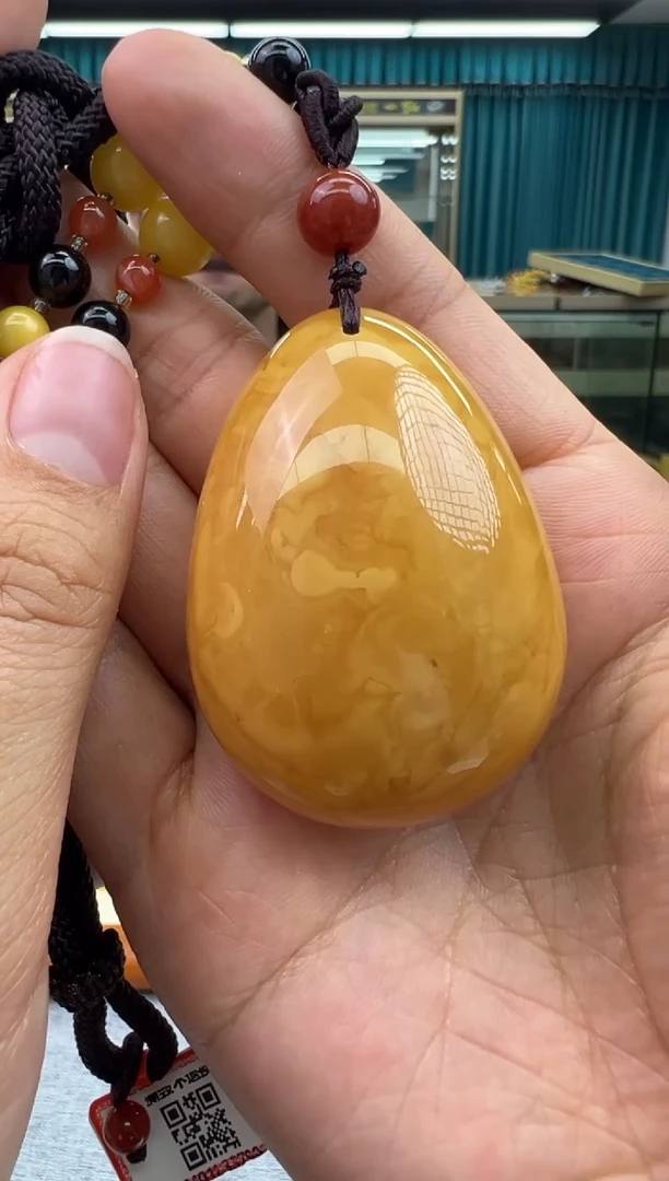 未镶嵌颈饰琥珀103秒拍号 假一罚三