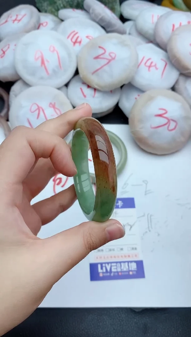 未镶嵌手镯石英质玉54+51/52