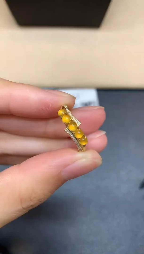 18K金镶嵌戒指翡翠蛋面【无服务费