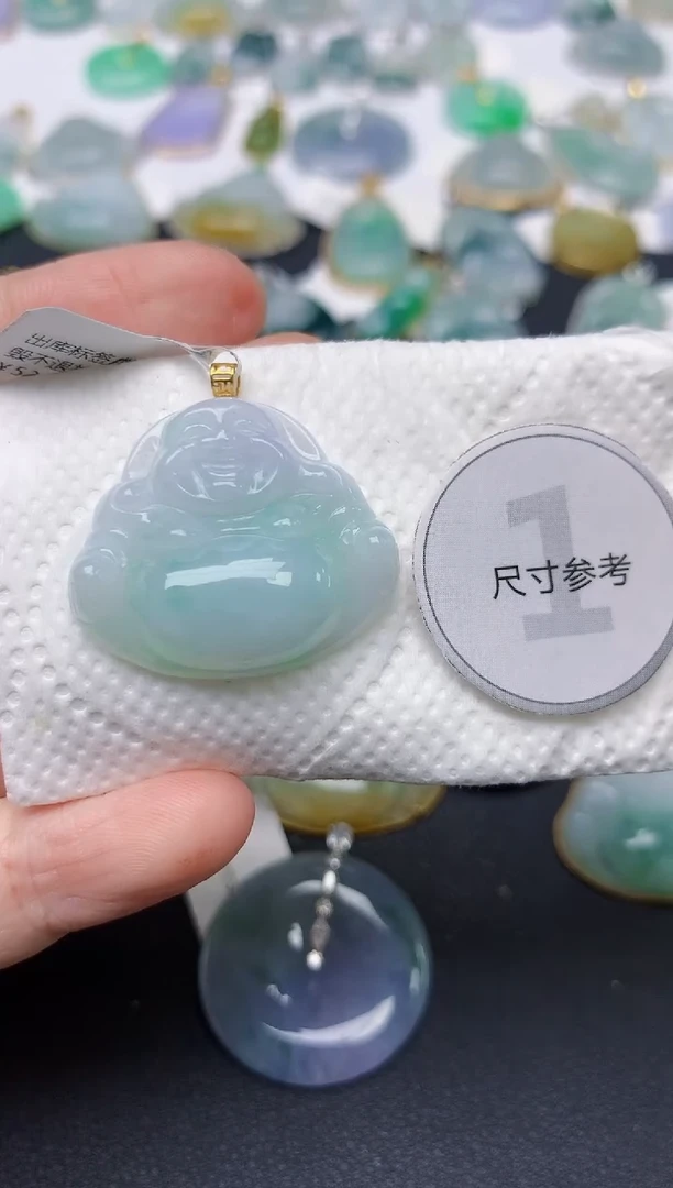 翡翠18K金镶嵌颈饰天然缅甸A货翡翠