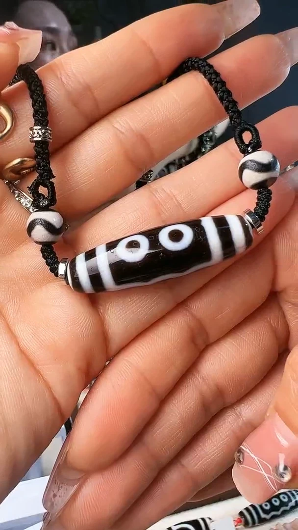 【闪购商品】玛瑙/玉髓颈饰未镶嵌二眼