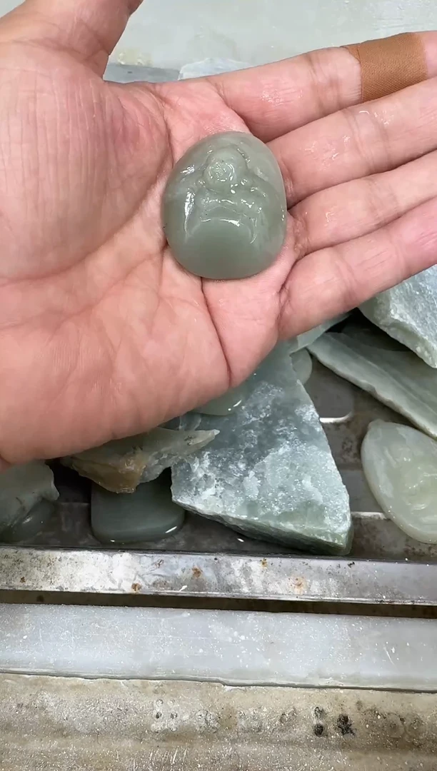 颈饰未镶嵌和田玉2