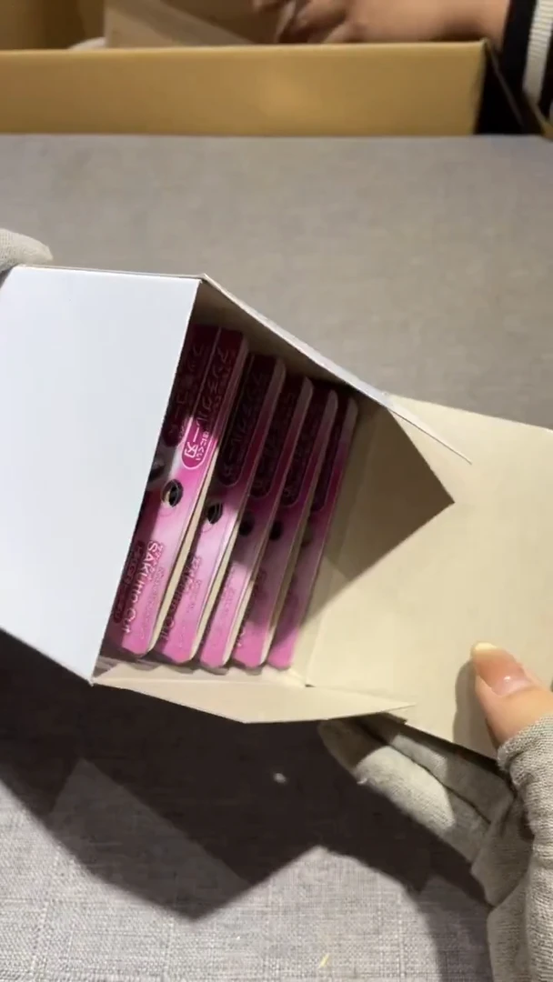 铜晓**冰 晓雪如冰
